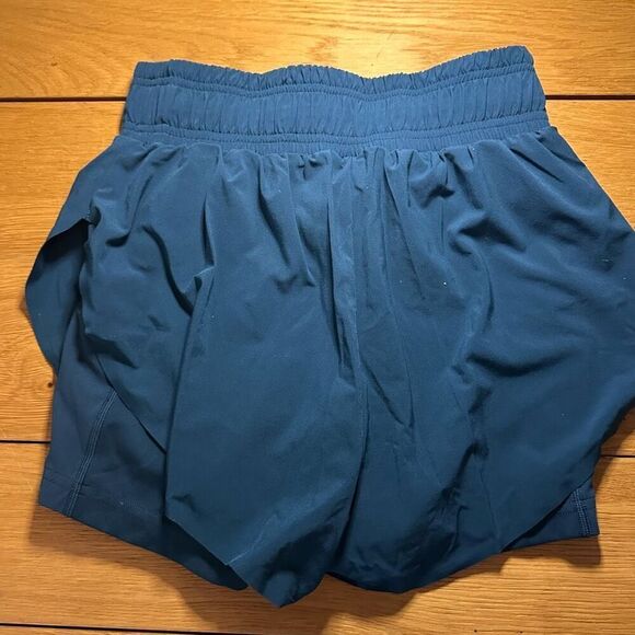Gymshark athletic shorts xs blue lined - Picture 10 of 10